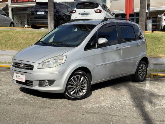 FIAT IDEA 1.6 MPI ESSENCE 16V FLEX 4P MANUAL FIAT IDEA 1.6 MPI ESSENCE 16V FLEX 4P MANUAL